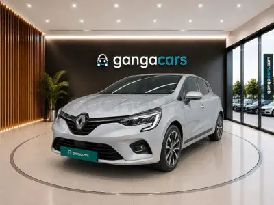 Usado Renault Clio Techno 140 CV (102 kW) 2022 Gris Utilitario