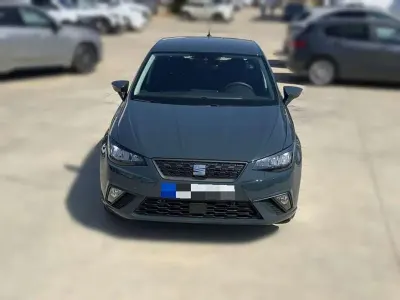 Usado Seat Ibiza Reference 90 CV (66 kW) 2025 Azul Utilitario