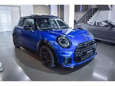 Usado Mini Cooper Classic 204 CV (150 kW) 2024 Azul Utilitario