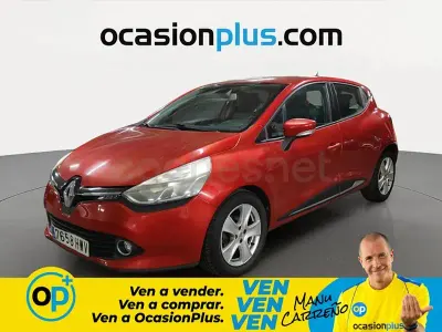 Usado Renault Clio IV Dynamique 90 CV (66 kW) 2014 Rojo Berlina