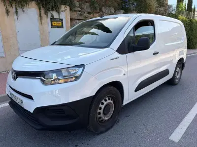 Usado Toyota Proace City City 100 kW (136 CV) 2022 Blanco Monovolumen