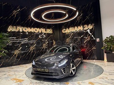 Usado Kia Optima GT-Line 141 CV (103 kW) 2017 Gris / plata Familiar