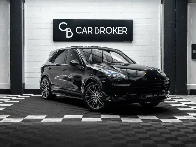 Usado Porsche Cayenne Turbo 520 CV (382 kW) 2015 Negro SUV