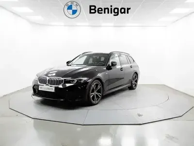 Käytetty BMW 318 Comfort Edition 150 HP (110 kW) 2025 Musta Farmari