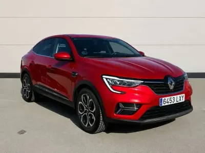 Usado Renault Arkana Zen 140 CV (102 kW) 2022 Rojo SUV