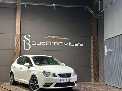 Usado Seat Ibiza I-Tech 90 CV (66 kW) 2015 Blanco Utilitario