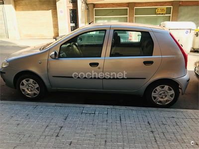 Gris / plata Usado 2003 Fiat Punto Dynamic Berlina | 2400 € (Caro)