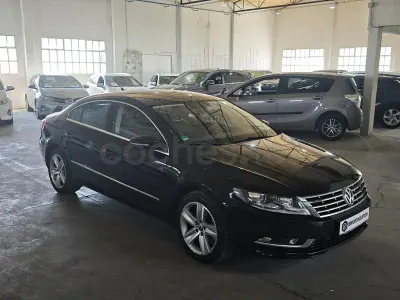 Usado VW CC 160 CV (117 kW) 2012 Negro Berlina