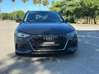 Usado Audi A4 Advanced Plus 136 CV (100 kW) 2022 Gris / plata Familiar