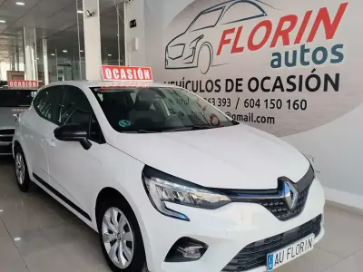 Käytetty Renault Clio V Business 101 HP (74 kW) 2021 Valkoinen Sedan