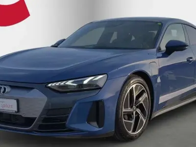 Usado Audi e-tron GT quattro 350 kW (476 CV) 2023 Azul Berlina
