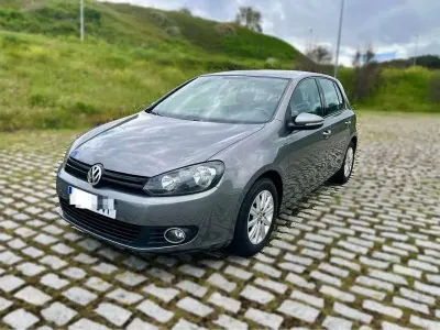 Usado VW Golf VI Advance 105 CV (77 kW) 2010 Gris Utilitario
