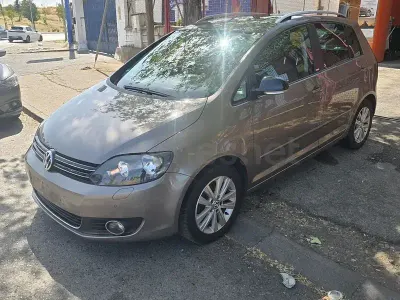 Usado VW Golf Plus Advance 105 CV (77 kW) 2011 Gris / plata Monovolumen