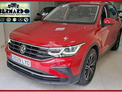 Usado VW Tiguan Life 150 CV (110 kW) 2022 Rojo SUV