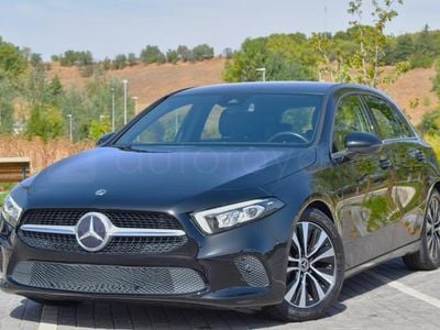 Usado Mercedes A180 Advantage 136 CV (100 kW) 2020 Gris