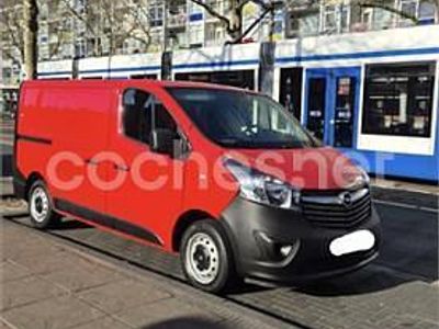 Usado Opel Vivaro 125 CV (91 kW) 2018 Rojo Monovolumen
