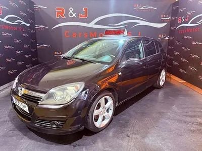 Begagnad Opel Astra Sport 105 HK (77 kW) 2007 Svart Sedan