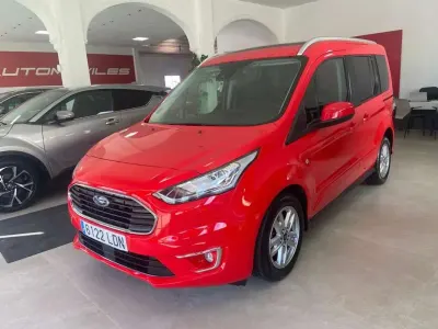 Usado Ford Tourneo Connect Titanium 101 CV (74 kW) 2019 Rojo Monovolumen