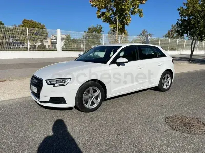 Usado Audi A3 116 HP (85 kW) 2020 Branco Sedan