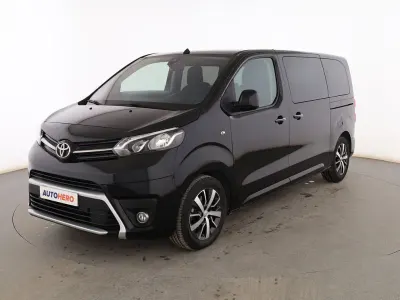 Usado Toyota Proace Verso Executive 140 CV (102 kW) 2023 Negro Familiar
