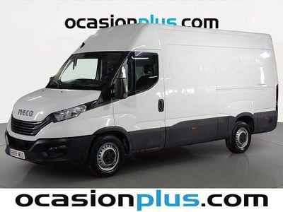 Usado Iveco Daily 156 CV (114 kW) 2023 Blanco Familiar