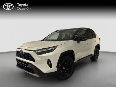 Usado Toyota RAV4 Hybrid Style 218 CV (160 kW) 2022 Blanco SUV