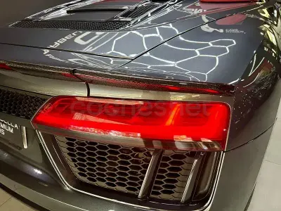 Usado Audi R8 Spyder Ambiente 540 CV (397 kW) 2017 Gris / plata Descapotable