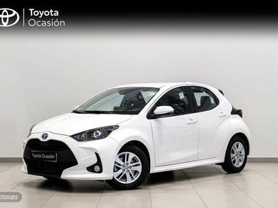 Usado Toyota Yaris Hybrid Business Edition 116 CV (85 kW) 2023 Blanco Berlina