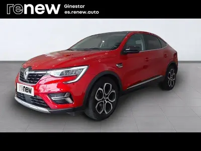 Begagnad Renault Arkana Zen 140 HK (102 kW) 2022 Röd SUV
