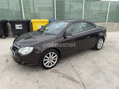 Usado VW Eos 140 CV (102 kW) 2007 Marrón Descapotable