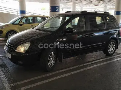 Usado Kia Carnival 185 CV (136 kW) 2006 Negro Monovolumen