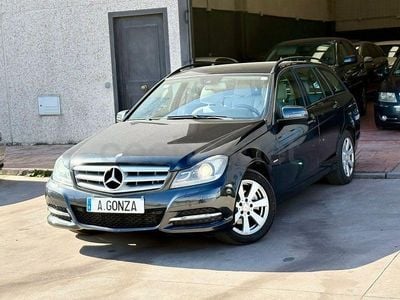 Usado Mercedes C220 Avantgarde 170 CV (125 kW) 2012 Negro Familiar