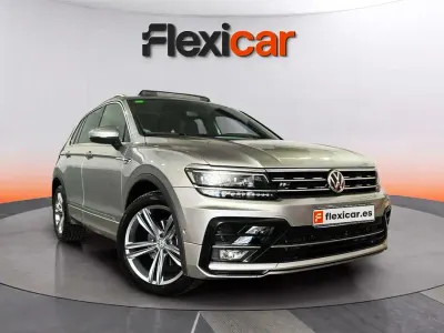 Usado VW Tiguan R-line 150 CV (110 kW) 2020 Gris SUV