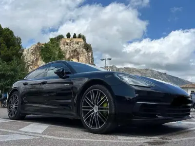 Usado Porsche Panamera Sport Turismo 462 CV (339 kW) 2019 Negro Familiar