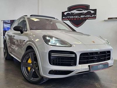 Gris Usado 2020 Porsche Cayenne Turbo S SUV | 98.999 €