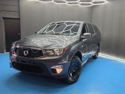 Usado Ssangyong (KGM) Actyon 155 CV (114 kW) 2015 Gris / plata Pickup/Camioneta