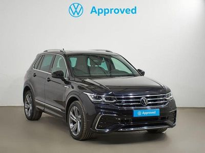 Usado VW Tiguan R-line 150 CV (110 kW) 2021 Negro profundo (efecto perla) SUV