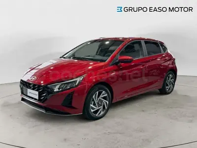 Begagnad Hyundai i20 84 HK (61 kW) 2024 Röd Halvkombi