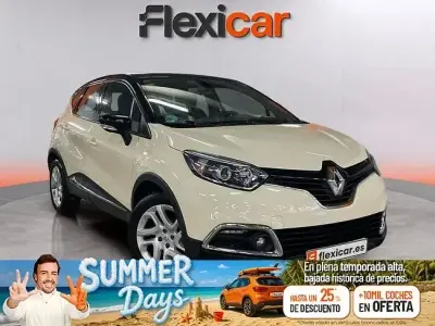Usado Renault Captur Intens 120 CV (88 kW) 2015 Beige SUV