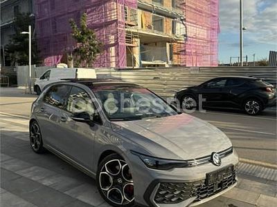Gris / plata Usado 2024 VW Golf GTI Berlina | 41.000 € (Caro)
