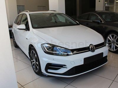 Usado VW Golf VII Sport 150 CV (110 kW) 2019 Blanco Familiar