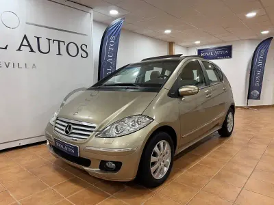 Usado Mercedes A180 Elegance 109 CV (80 kW) 2006 Beige Monovolumen