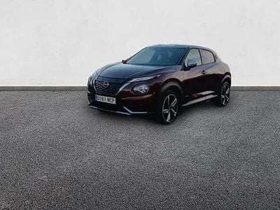 Usado Nissan Juke N-Connecta 143 CV (105 kW) 2022 Burgundy (metalizado) techo di SUV