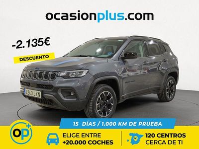 Usado Jeep Compass Trailhawk 240 CV (176 kW) 2022 Gris / plata SUV
