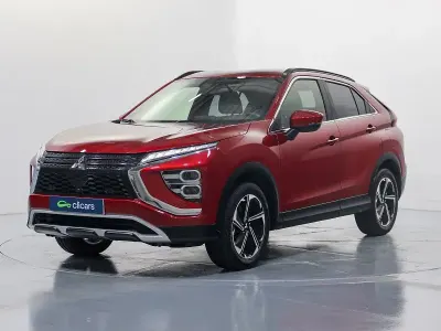 Usado Mitsubishi Eclipse Cross 188 CV (138 kW) 2022 Rojo SUV