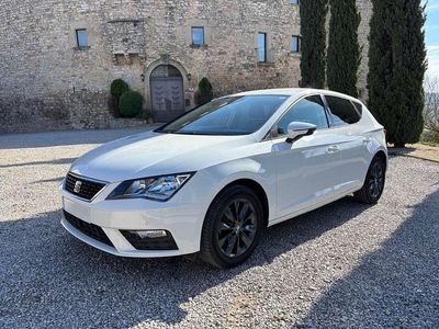 Usado Seat Leon Style 116 CV (85 kW) 2019 Blanco Utilitario