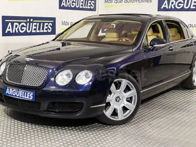 Usado Bentley Continental Flying Spur 552 CV (405 kW) 2005 Azul Berlina