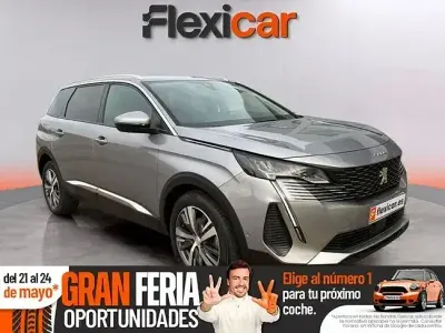 Käytetty Peugeot 5008 Allure 130 HP (95 kW) 2020 Harmaa Katumaasturi