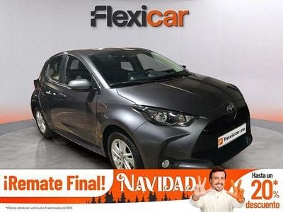Gris Usado 2024 Toyota Yaris Edition Berlina | 17.990 € (Precio justo)