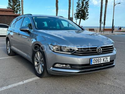 Usado VW Passat Advance 150 CV (110 kW) 2019 Gris / plata Familiar
